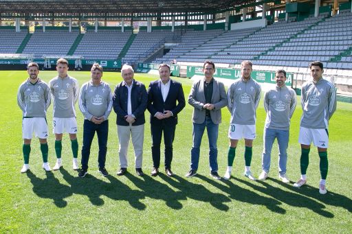 A Deputación incrementa o seu apoio ao Rácing de Ferrol para promocionar a provincia como destino turístico en toda España
