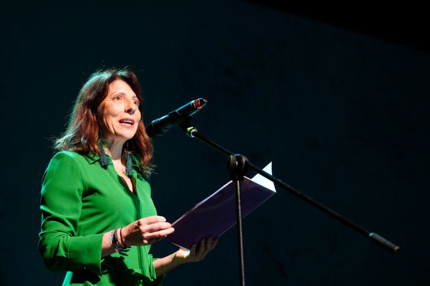 A Deputación homenaxea a Luísa Villalta cun “espectáculo de sensacións sonoras e visuais para transmitir o universo da artista”