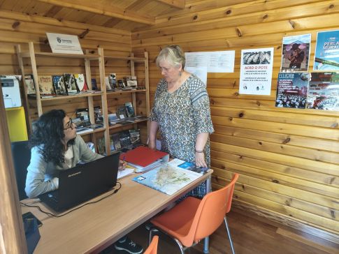 A Deputación destina preto de 800 000 euros para financiar o persoal de 54 oficinas de turismo