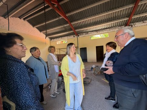 A Deputaci&oacute;n da Coru&ntilde;a financia a rehabilitaci&oacute;n do local do Teleclub de Bu&ntilde;o (Malpica), que funcionar&aacute; como espazo de encontro contra a soidade no rural