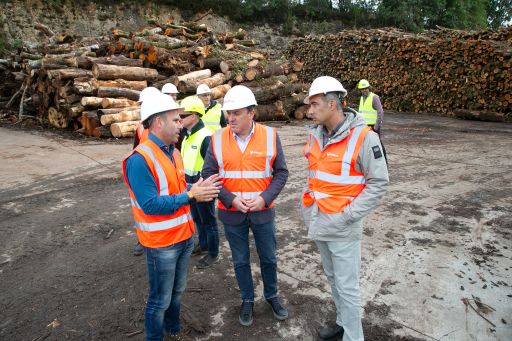 A Deputación da Coruña destaca en Vilasantar o potencial do rural na xeración de enerxía verde a partir dos recursos forestais