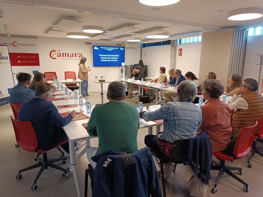 O coworking dixital da Cámara de Santiago acolle a VI reunión de coordinación da Rede Provincial de Espazos de Traballo Colaborativo da Deputación da Coruña