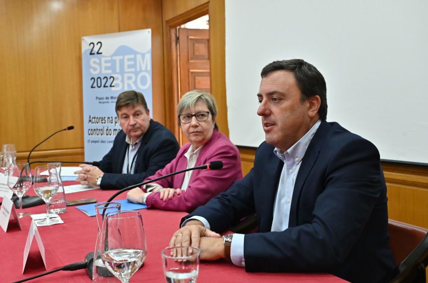 Formoso aposta por responder “política e xudicialmente” ao veto da Comisión Europea á pesca de fondo