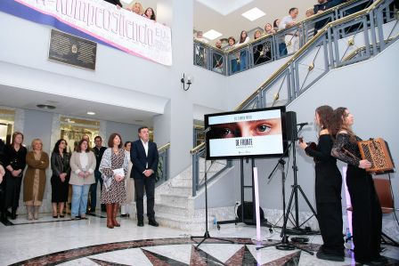 A área de Igualdade da Deputación promove a representación de ‘Feminísimas’ no Teatro Colón