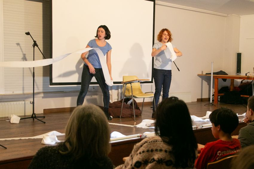 A obra teatral “Papel 2.0” chega a Sada e Oleiros para concienciar á mocidade contra o acoso escolar