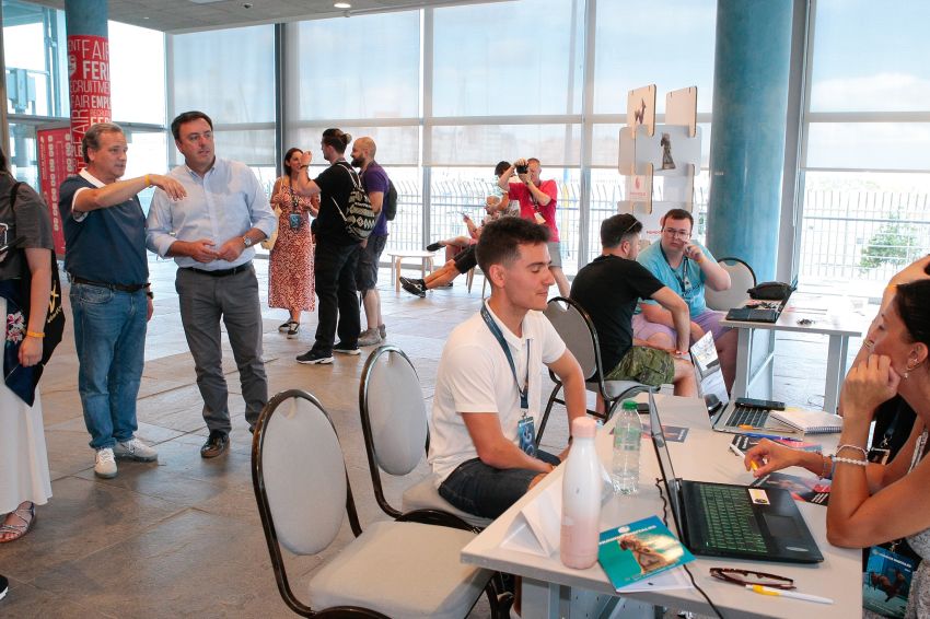 Formoso presenta o estudo audiovisual virtual da Deputación no Congreso  Mundos Digitales