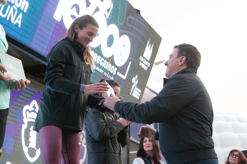 Abderrahmane Aferdi e Alice Finot gañan Os 10.000 Peregrinos, que bate récord de participación