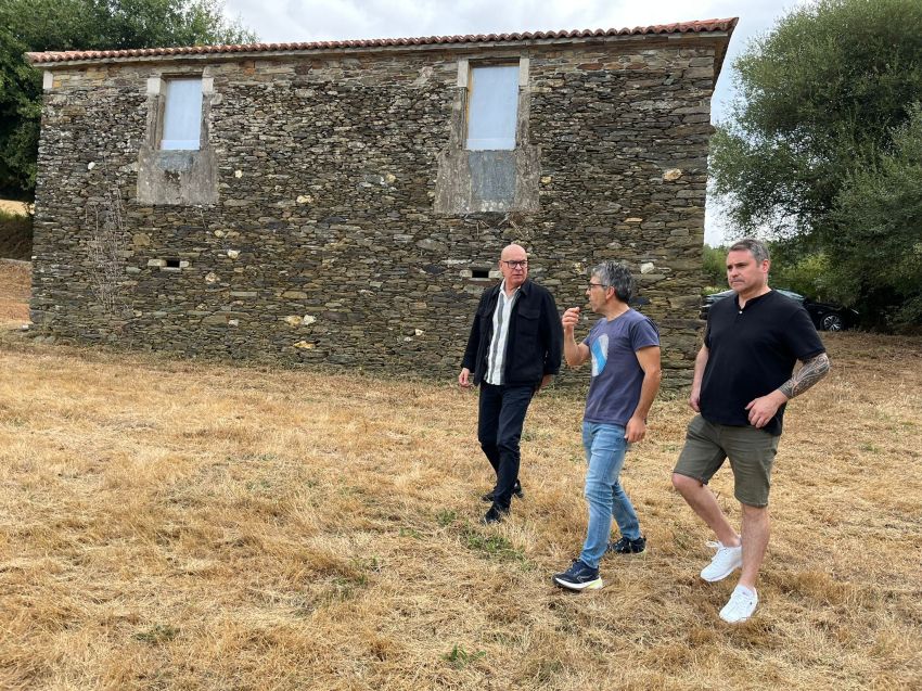 Regueira visita en Santiso o embalse de Portomouros para avanzar no proxecto de turismo activo da contorna