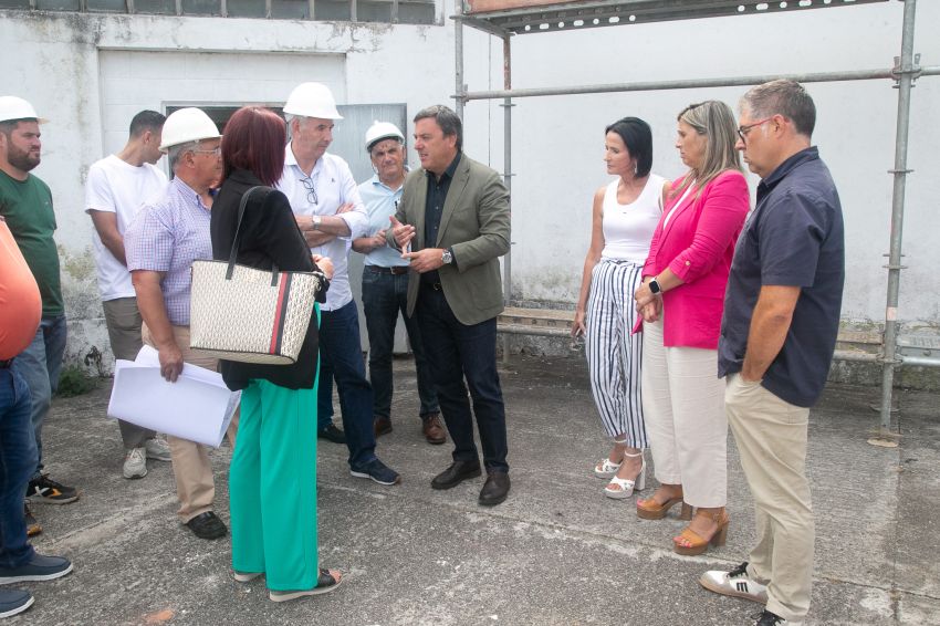Formoso supervisa en Camariñas as obras do futuro Museo dos Naufraxios e visita as instalacións de Cerdeimar
