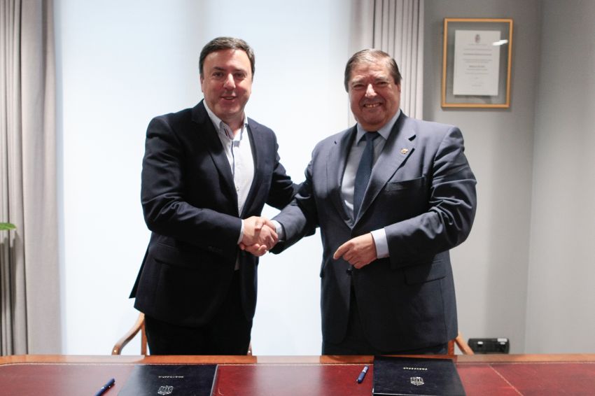 A Deputación e a Universidade da Coruña asinan o convenio para a cesión dos terreos na Cidade das TIC onde se vai construír o novo Plató Virtual