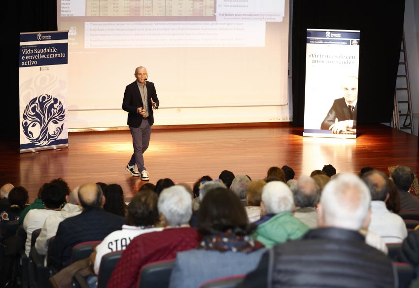 A Deputación abre en Cerceda o ciclo «Vida saudable» co doutor González Juanatey