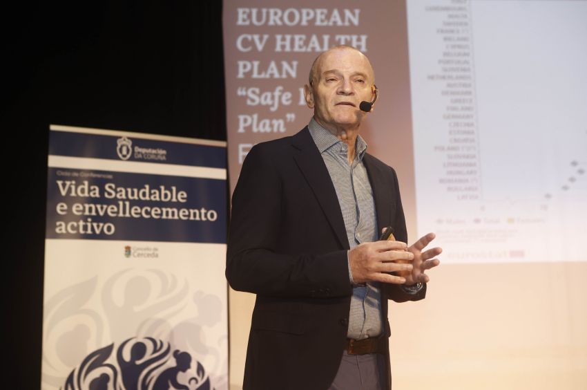 A Deputación abre en Cerceda o ciclo «Vida saudable» co doutor González Juanatey