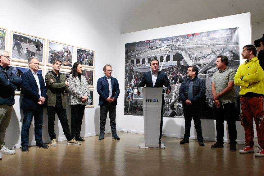 A Deputación trae a Ferrol a mostra fotográfica “Ucrania, la Guerra de los civiles”