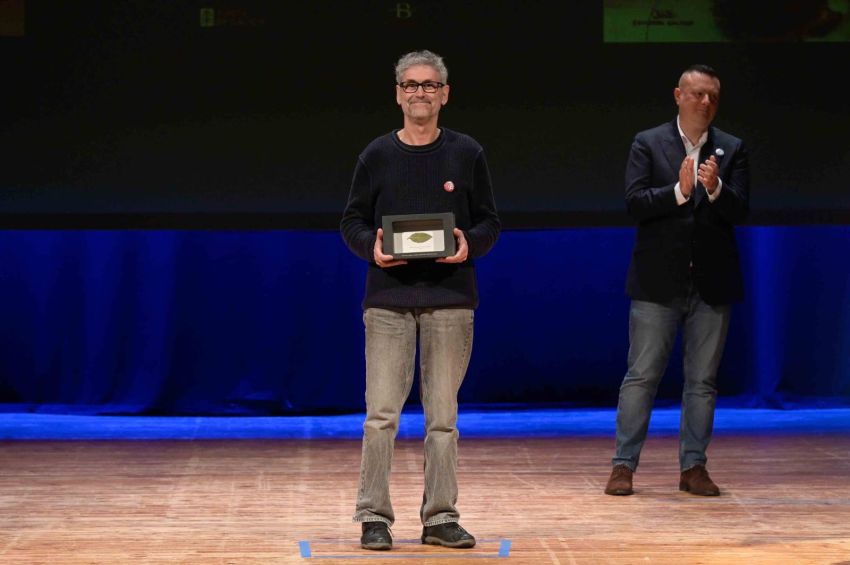 A Deputación da Coruña acompaña o sector do libro galego na gala dos Premios Follas Novas