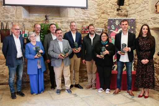 Os premios ‘Bos e xenerosos 2022’ recoñecen o traballo da arqueóloga Ana Romero no Dolmen de Dombate, patrimonio provincial