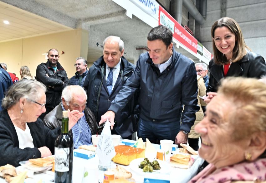 Formoso recibe o premio ‘V de Veciño Exemplar” da Federación Veciñal de Lugo