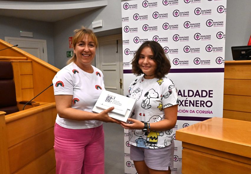 A área de Igualdade entrega os premios ás gañadoras do XIII Concurso de Viñetas