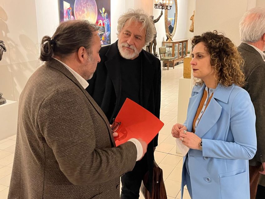 O Circo de Artesáns entrega a Manuel Rivas o premio “Coruñés do Ano”