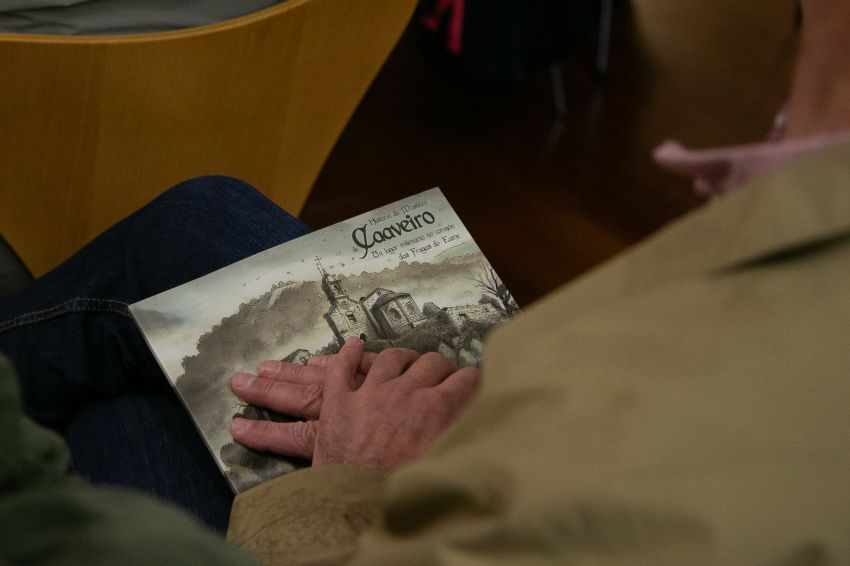 A Deputación presenta no Colexio de Arquitectos un libro de banda deseñada sobre o mosteiro de Caaveiro
