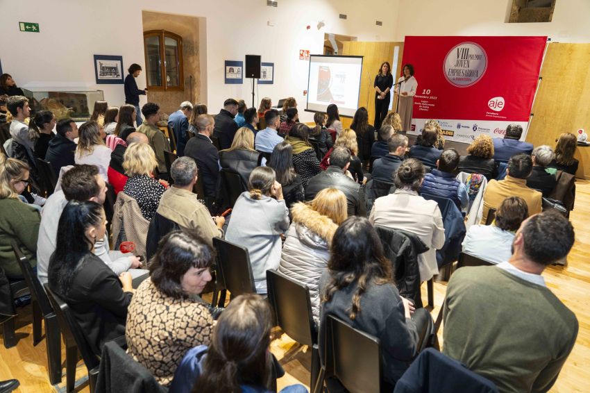 Rosa Ana García destaca o impacto do Plan de Emprego Local na comarca de Ferrolterra na Gala do VIII Premio Joven Empresario