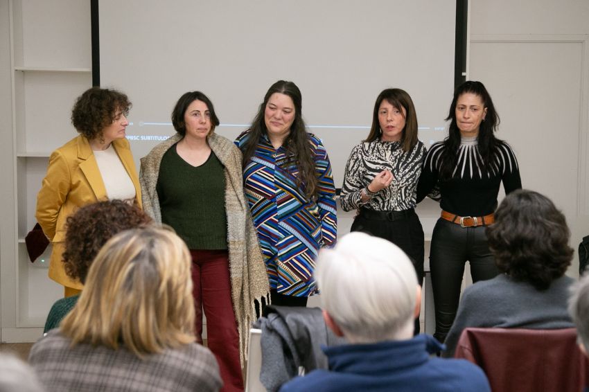 A deputada de Igualdade reflexionou sobre a necesidade de cambiar as leis para que non prescriban os delitos sexuais